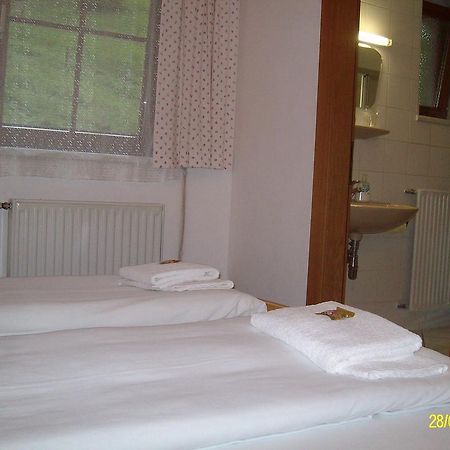 Gasthaus Zur Melzen Versbichl Bagian luar foto