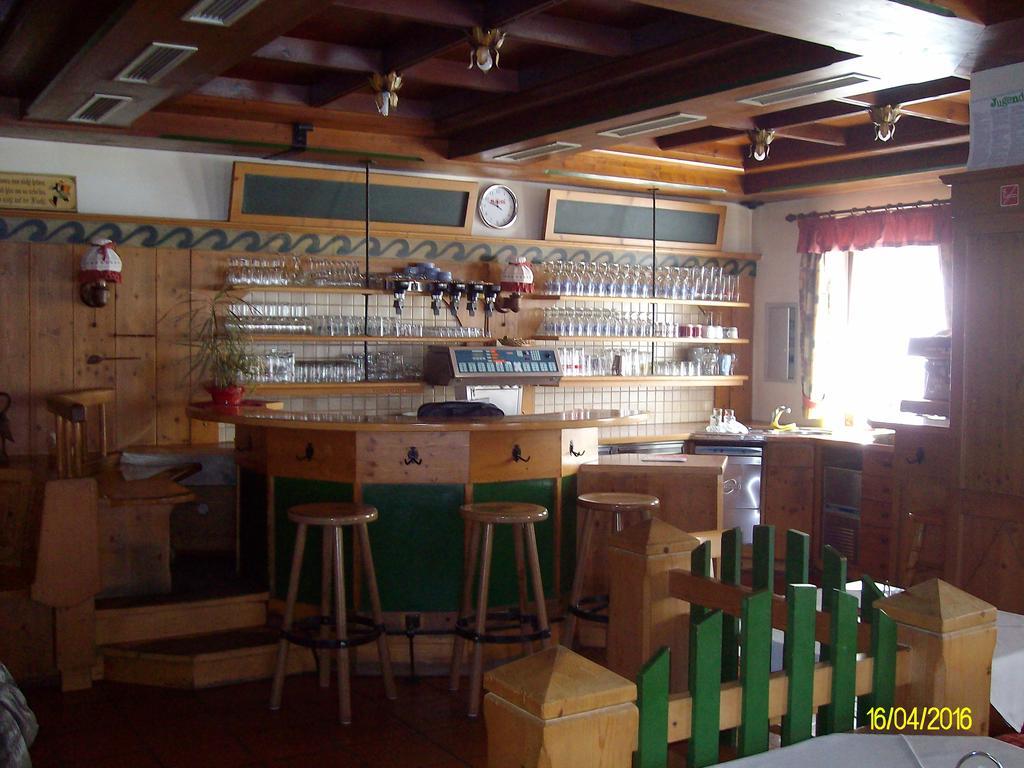 Gasthaus Zur Melzen Versbichl Bagian luar foto