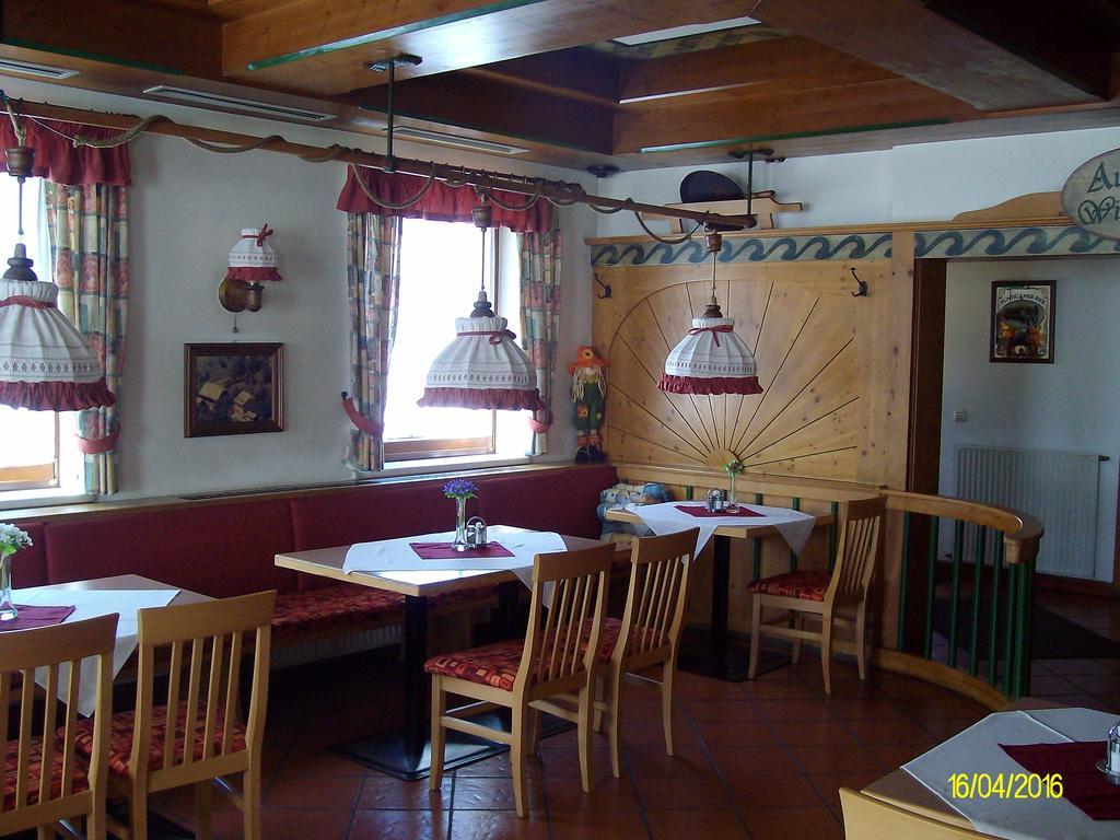 Gasthaus Zur Melzen Versbichl Bagian luar foto