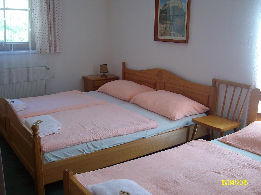 Gasthaus Zur Melzen Versbichl Bagian luar foto