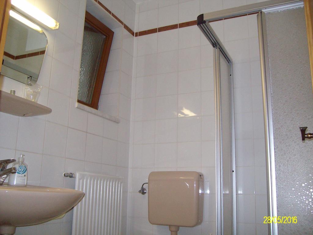 Gasthaus Zur Melzen Versbichl Bagian luar foto